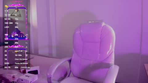 miiss_greyy online show from 11, 1, 2025