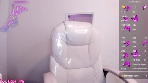 miiss_greyy online show from 20, 1, 2025