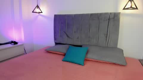 miiss_greyy online show from 8, 3, 2025