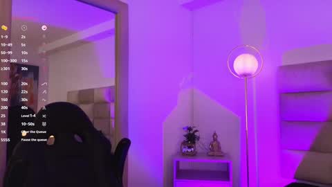   online show from 28, 12, 2024