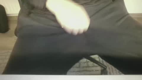 mik online show from 4, 12, 2025