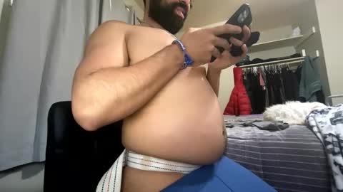 Snapshot of mik138 chatting on 18, 12, 2025 mik138 online show from 18, 12, 2025