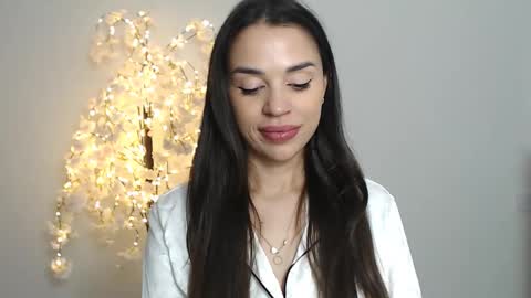 Snapshot of mika_gold7 chatting on 30, 9, 2025 Mika online show from 30, 9, 2025