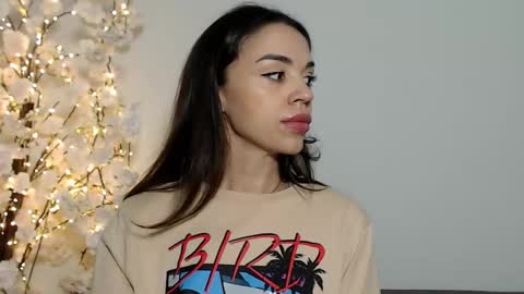 Snapshot of mika_gold7 chatting on 11, 10, 2025 Mika online show from 11, 10, 2025