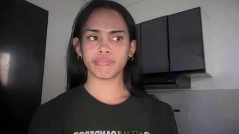 mika_pedersen online show from 22, 10, 2025