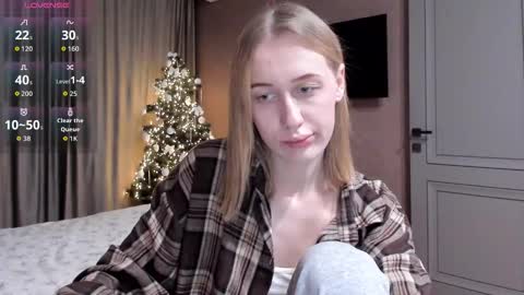 Mika online show from 18, 12, 2025