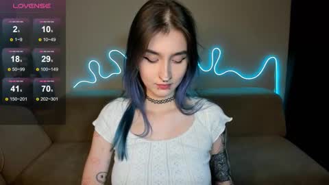 Mika online show from 5, 10, 2025