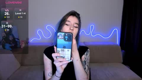 Mika online show from 18, 11, 2025