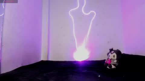 mika_velvet online show from 10, 11, 2025