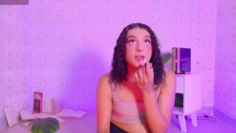 mika_velvet online show from 4, 6, 2026