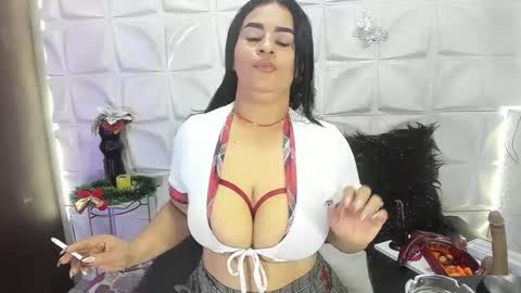 Mikaela Lust online show from 4, 1, 2025