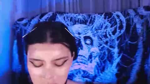 Mika online show from 22, 9, 2025