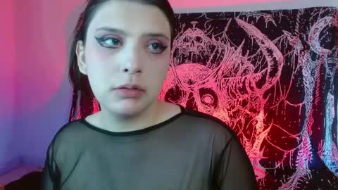 Snapshot of mikaskullcs chatting on 24, 5, 2026 Mika online show from 24, 5, 2026