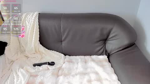 mikasssu online show from 15, 12, 2025