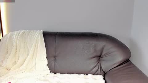 mikasssu online show from 20, 12, 2025