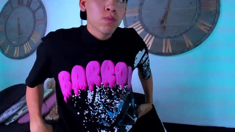 Mike 0233 online show from 7, 12, 2024