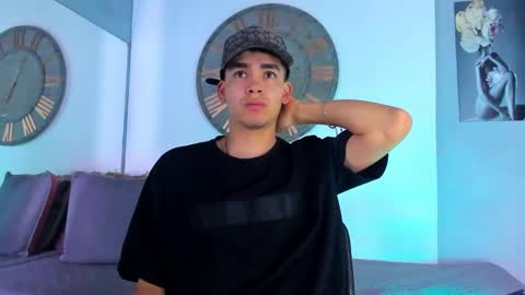 Mike 0233 online show from 4, 1, 2025