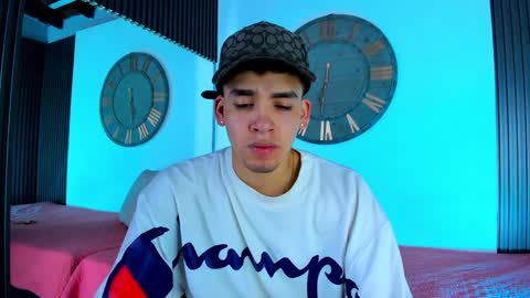 Mike 0233 online show from 2, 2, 2025