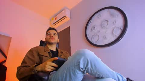 Snapshot of mike_256 chatting on 12, 1, 2026 Mike online show from 12, 1, 2026