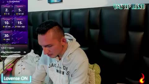 Snapshot of mike_bennet chatting on 21, 3, 2026 Mike Bennet Make me Cum Please online show from 21, 3, 2026