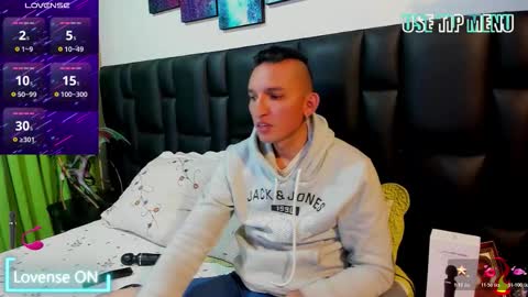 Snapshot of mike_bennet chatting on 30, 3, 2026 Mike Bennet Make me Cum Please online show from 30, 3, 2026