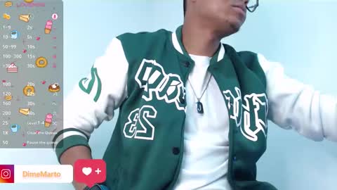 Snapshot of mike_black_22 chatting on 12, 9, 2025 Mike online show from 12, 9, 2025