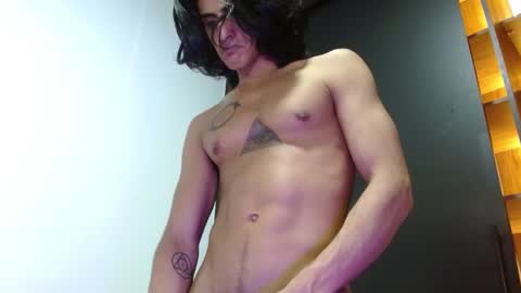 Snapshot of mike_d1030 chatting on 30, 11, 2025 mike_d1030 online show from 30, 11, 2025