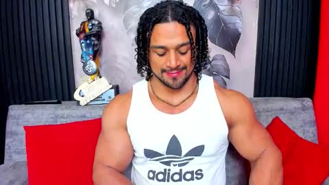 Snapshot of mike_estevess chatting on 9, 1, 2026 online show from 9, 1, 2026