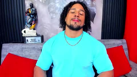 Snapshot of mike_estevess chatting on 8, 2, 2026 online show from 8, 2, 2026