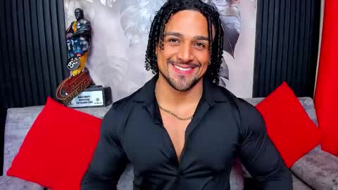 Snapshot of mike_estevess chatting on 14, 2, 2026 online show from 14, 2, 2026