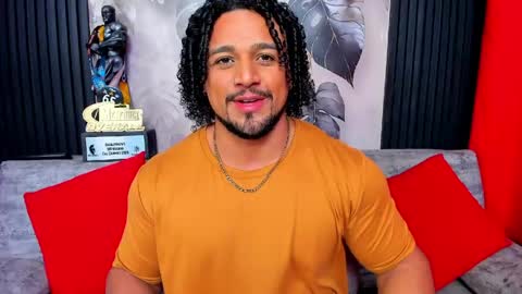 Snapshot of mike_estevess chatting on 17, 3, 2026 online show from 17, 3, 2026