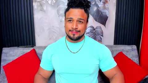 Snapshot of mike_estevess chatting on 21, 3, 2026 online show from 21, 3, 2026