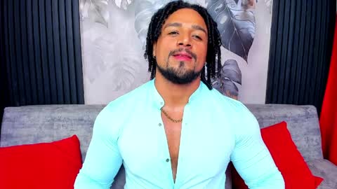 Snapshot of mike_estevess chatting on 29, 3, 2026 online show from 29, 3, 2026