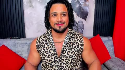 Snapshot of mike_estevess chatting on 3, 4, 2026 online show from 3, 4, 2026