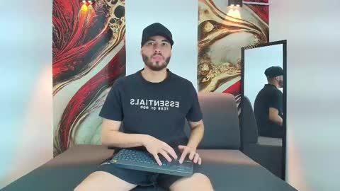 MIKE online show from 22, 12, 2025