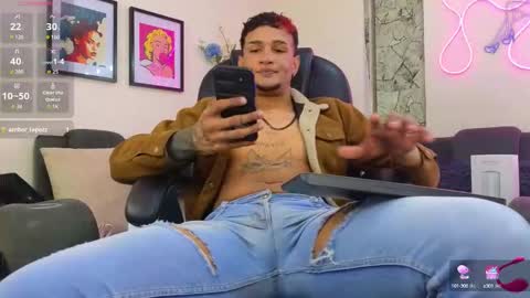 Snapshot of mike_thug chatting on 23, 9, 2025 Mike online show from 23, 9, 2025