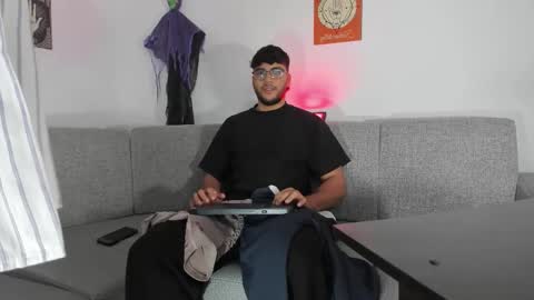 MikeAndLucy online show from 17, 10, 2025