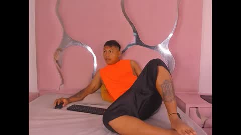 mikeandmoonasm online show from 21, 10, 2025