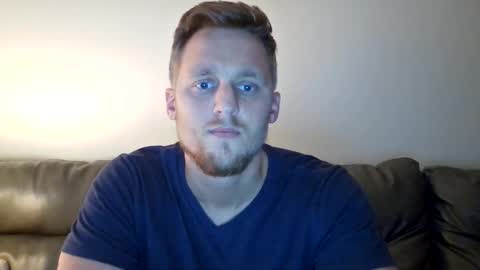 Snapshot of mikebiggdickk96 chatting on 21, 12, 2025 mikebiggdickk96 online show from 21, 12, 2025