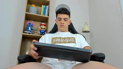 Snapshot of mikecooper_ chatting on 25, 3, 2026 Mike Cooper online show from 25, 3, 2026