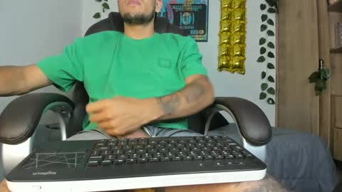 mikee_scooth online show from 13, 12, 2024
