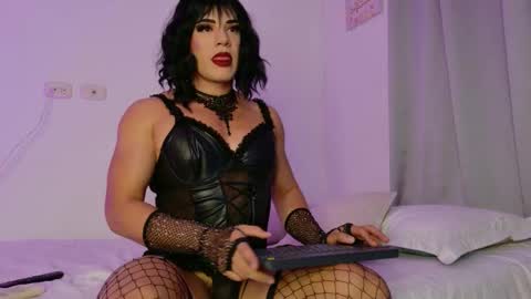 Snapshot of mikegaitan1 chatting on 12, 9, 2025 mikegaitan1 online show from 12, 9, 2025