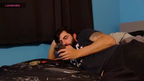 Snapshot of mikehawk1589 chatting on 16, 12, 2024 mikehawk1589 online show from 16, 12, 2024