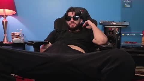 mikehawk1589 online show from 19, 2, 2026