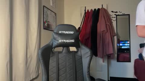 mikeiron126150 online show from 17, 11, 2025