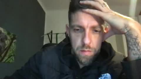 Snapshot of mikemagic503321 chatting on 8, 10, 2025 mikemagic503321 online show from 8, 10, 2025