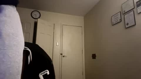 Snapshot of mikemikemikey9996 chatting on 26, 11, 2025 mikemikemikey9996 online show from 26, 11, 2025