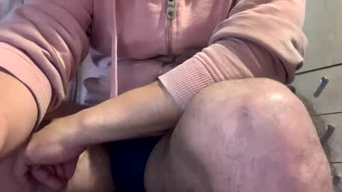 Snapshot of miker1239 chatting on 13, 10, 2025 miker1239 online show from 13, 10, 2025