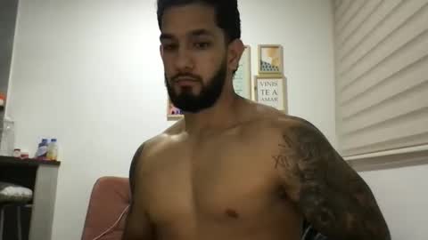 Snapshot of mikethomson01 chatting on 23, 3, 2026 Mike online show from 23, 3, 2026