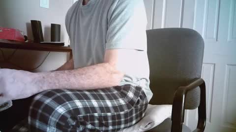 Snapshot of mikewulds chatting on 29, 11, 2025 Mike online show from 29, 11, 2025